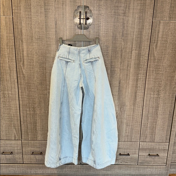 Zara Collection High Waisted Balloon Denim Jeans - Picture 10 of 16